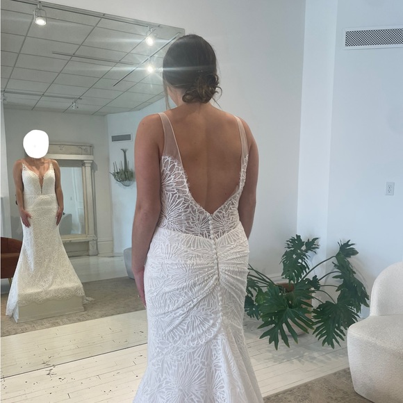 NEW wedding dress. With tags. - Picture 2 of 7